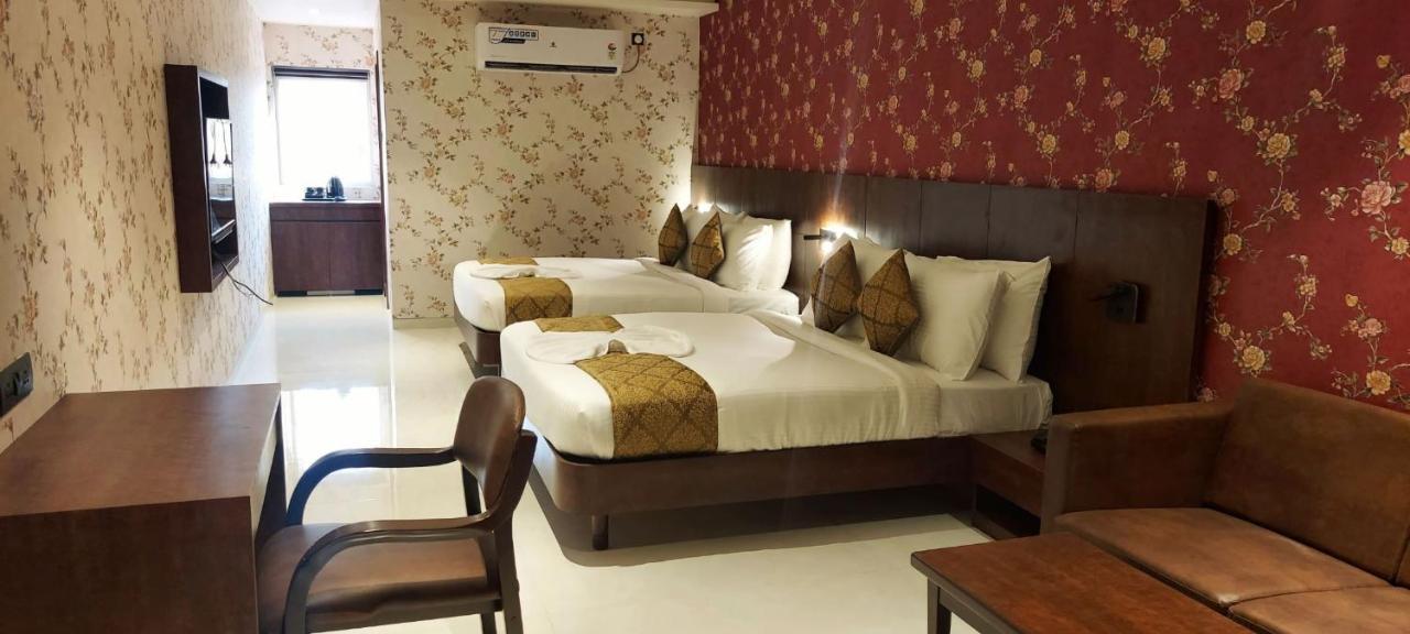 סילבאסה Hotel Madhuban מראה חיצוני תמונה