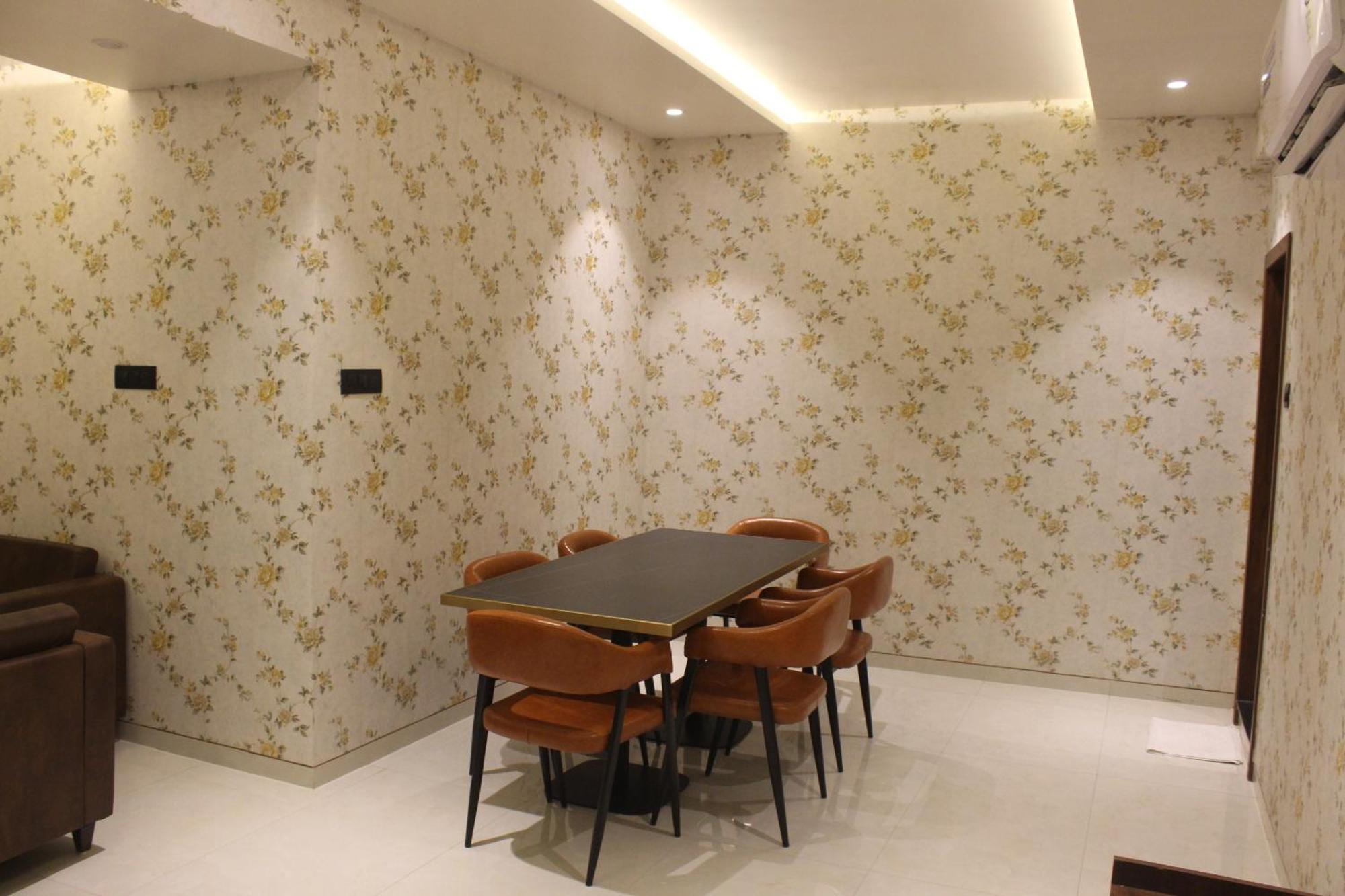 סילבאסה Hotel Madhuban מראה חיצוני תמונה