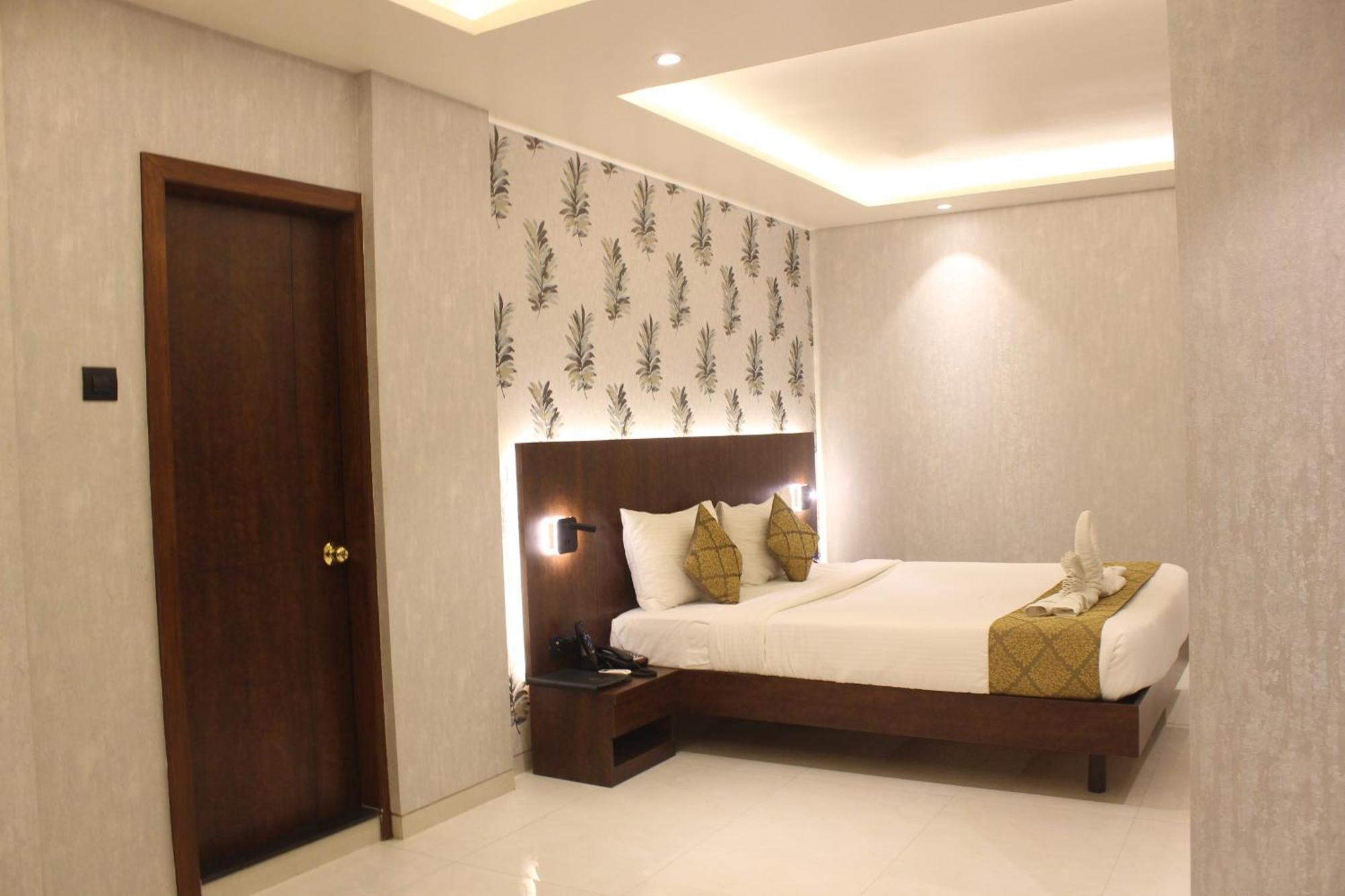 סילבאסה Hotel Madhuban מראה חיצוני תמונה