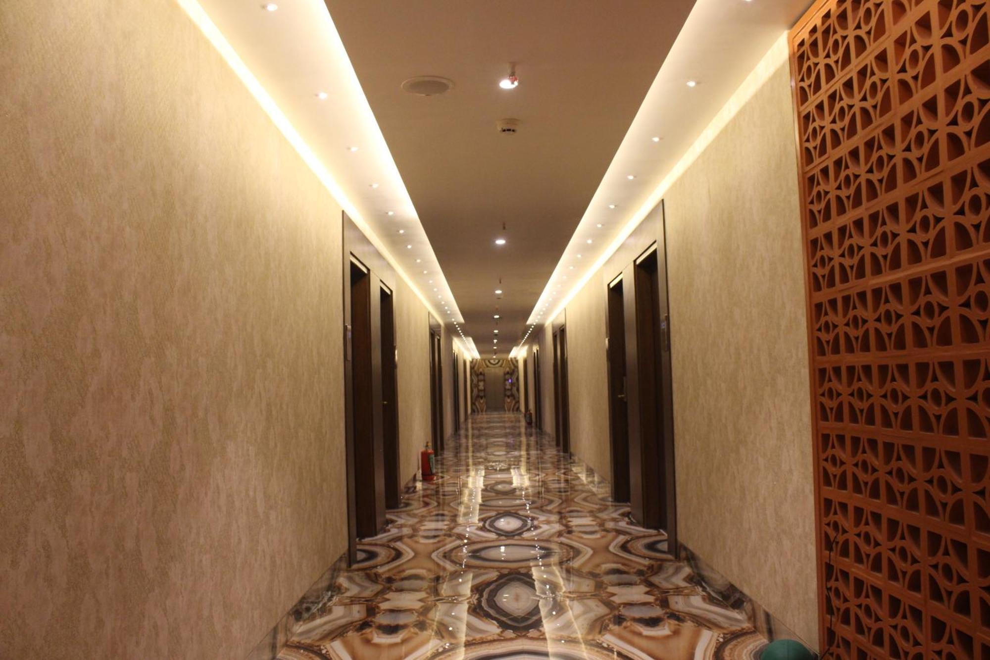 סילבאסה Hotel Madhuban מראה חיצוני תמונה