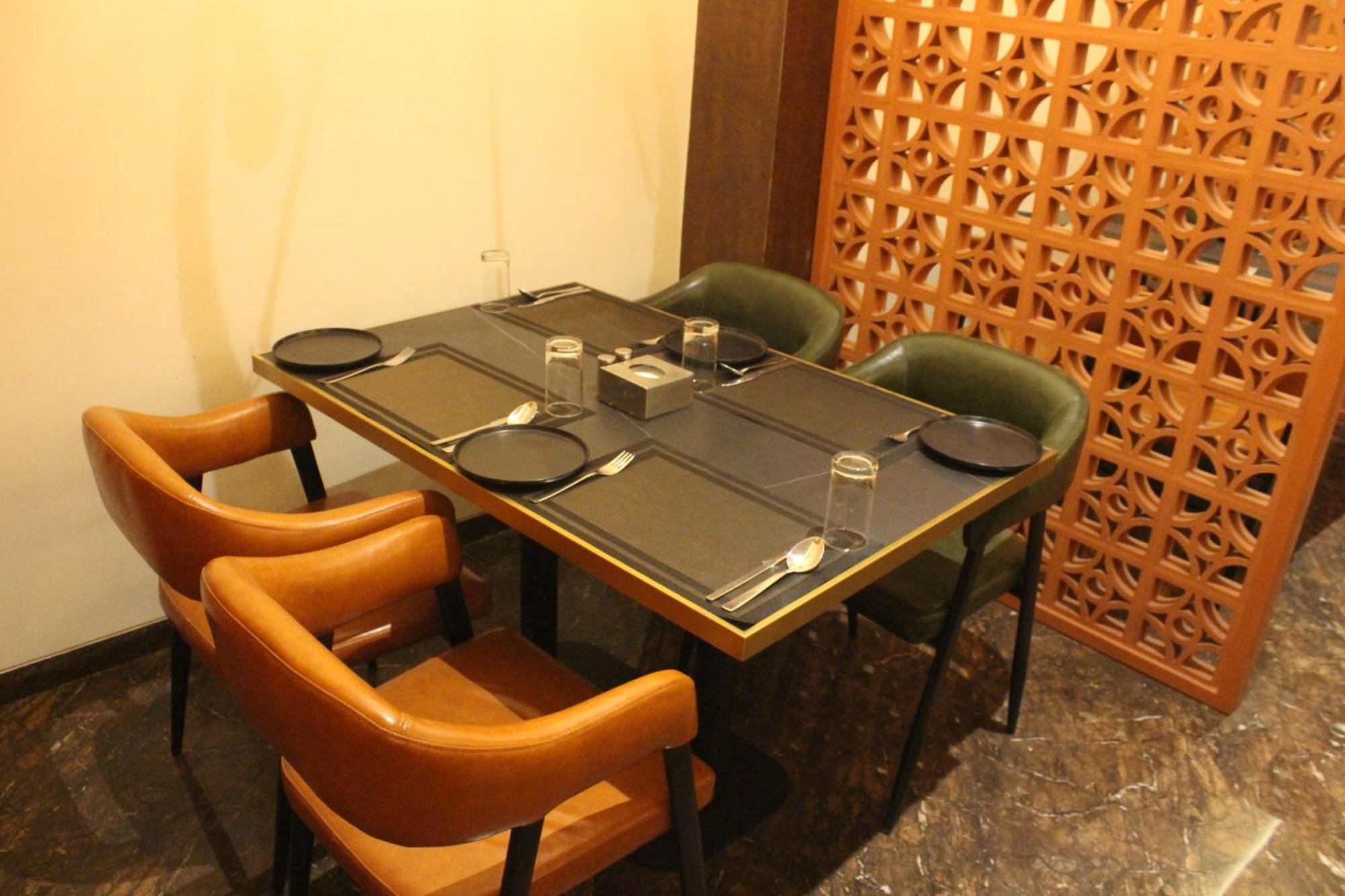 סילבאסה Hotel Madhuban מראה חיצוני תמונה